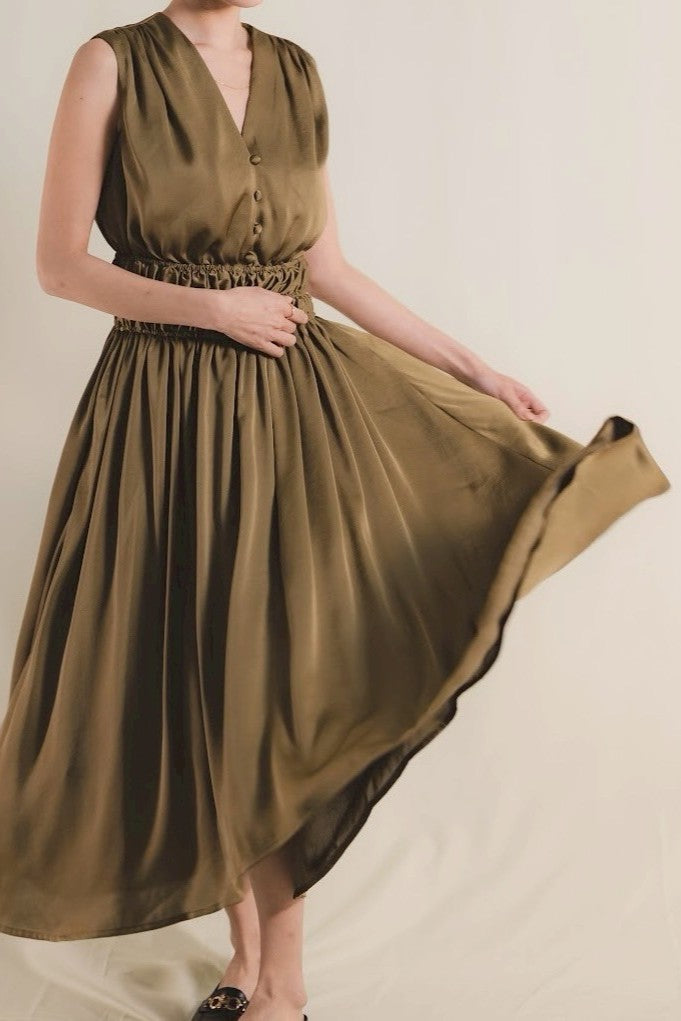 Shearling satin flare dress【Wakaba】